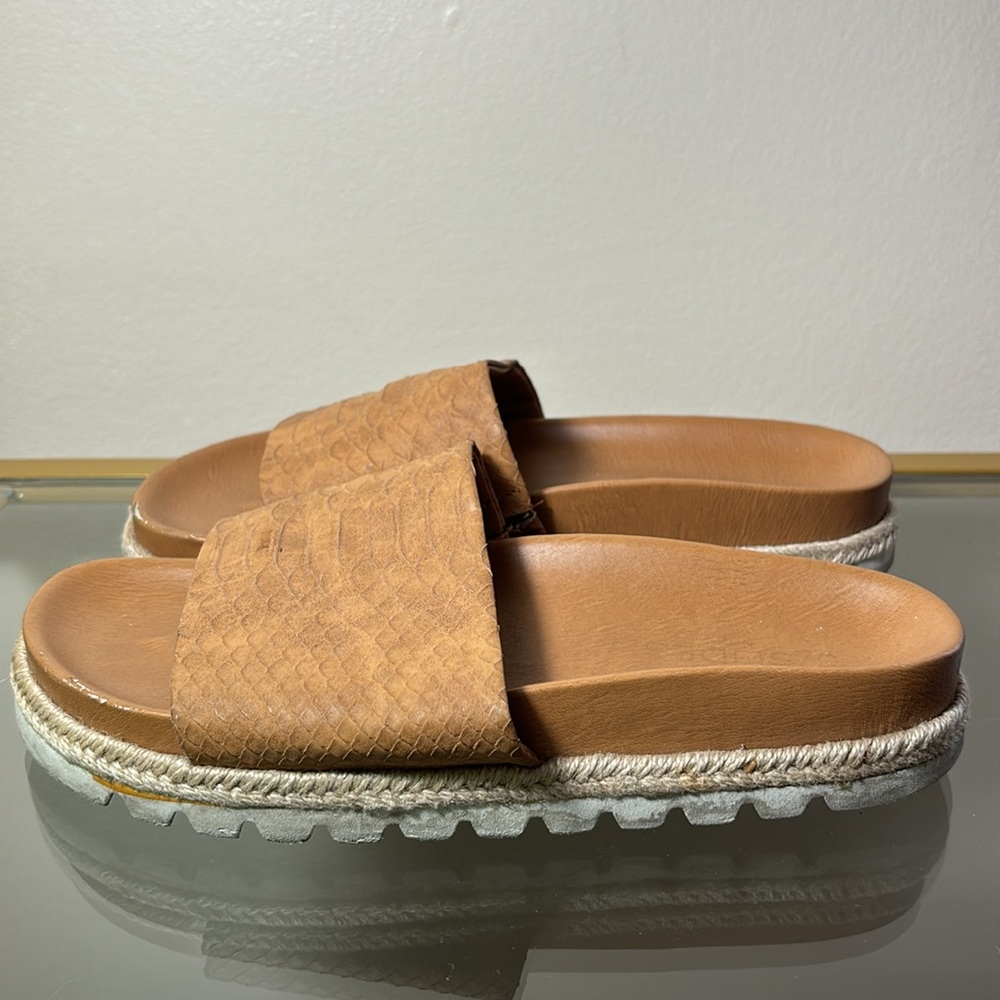 Sandals faux leather platforms- Jslides